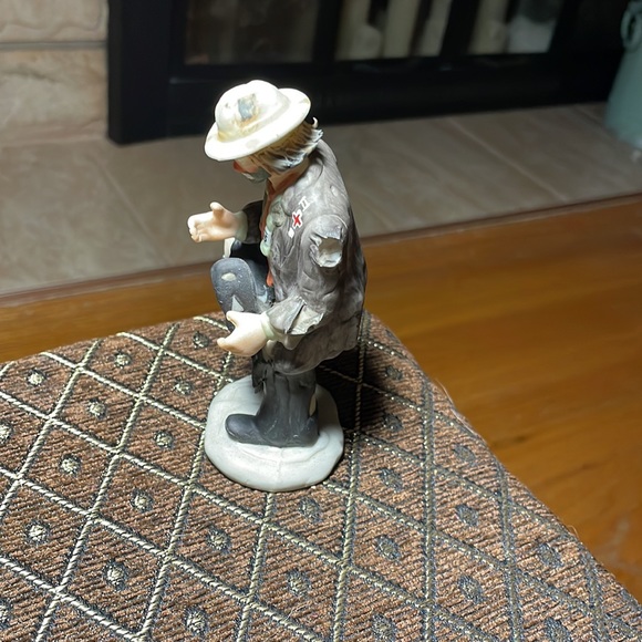 Emmett Kelly Jr. Limited Ed. Hole In The Sole Clown - Picture 3 of 6